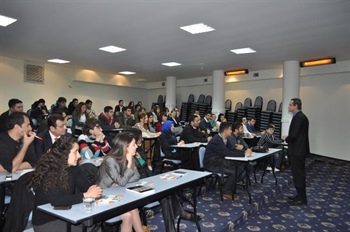 Nevşehir'de Gençlik Projeleri Bilgilendirme Semineri Düzenlendi